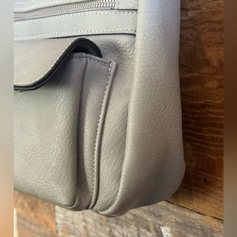 Jessie & James Conceal and Carry Hobo Handbag with locking zipper-key NWOT
